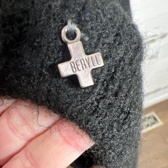 BERYLL Hooded Cardigan 100% Cashmere Black Sz O/S EUC - Picture 3 of 5